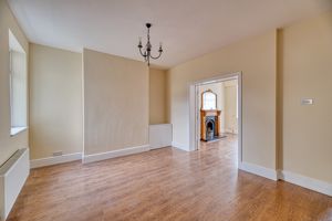 Family Room- click for photo gallery